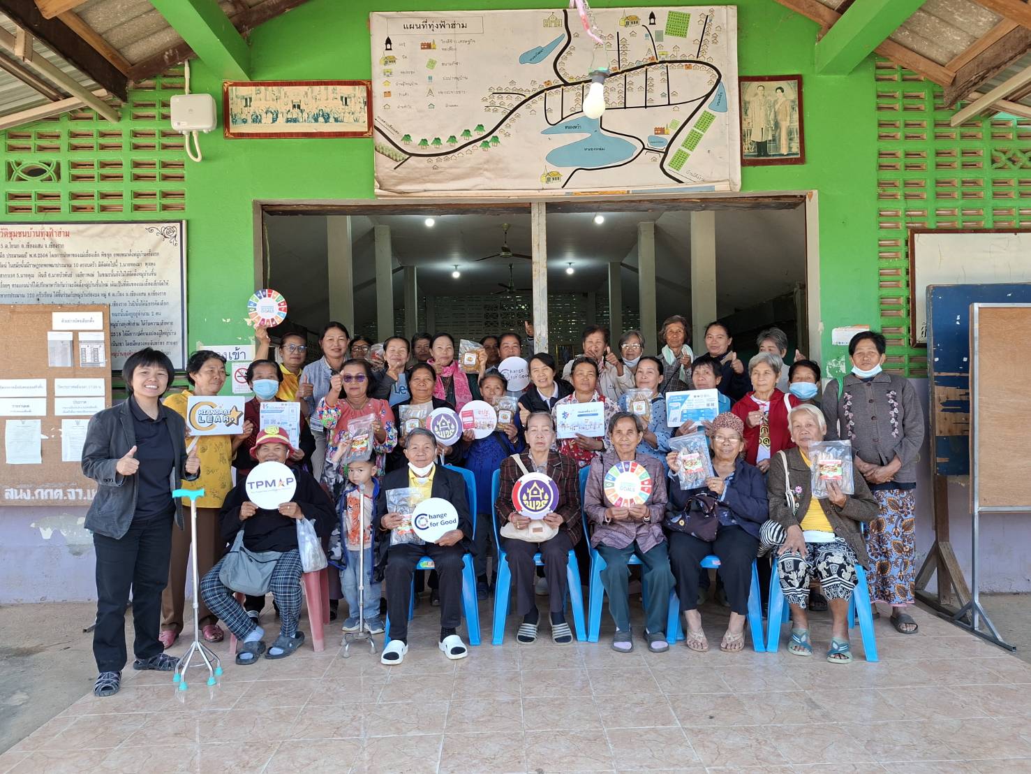 พช.เชียงแสน ดำเนินโครงการสัมมาชีพชุมชน อบรมการแปรรูปปลา บ้านทุ่งฟ้าฮ่าม หมู่ที่ 5 ต.โยนก อ.เชียงแสน จ.เชียงราย